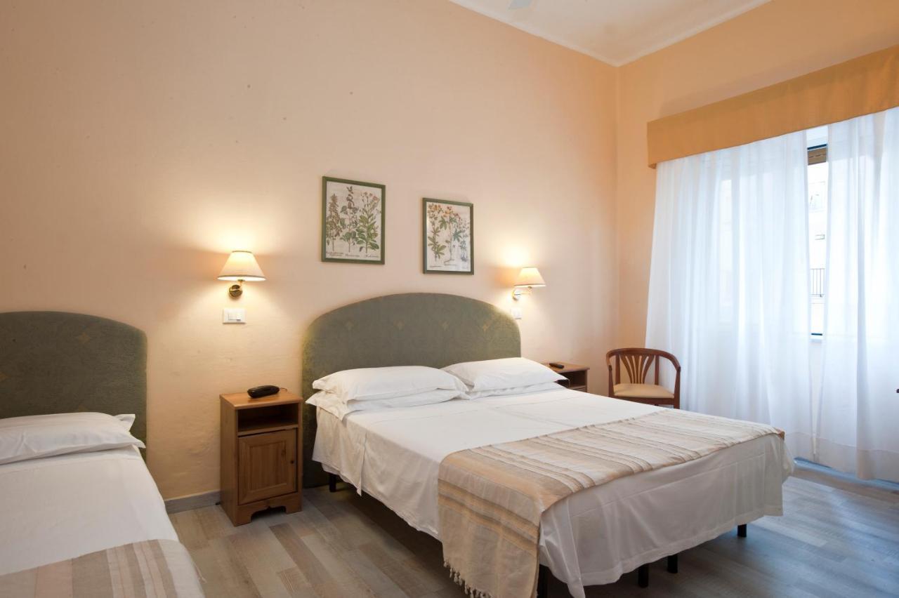 Hotel Ausonia Фоллоника Экстерьер фото