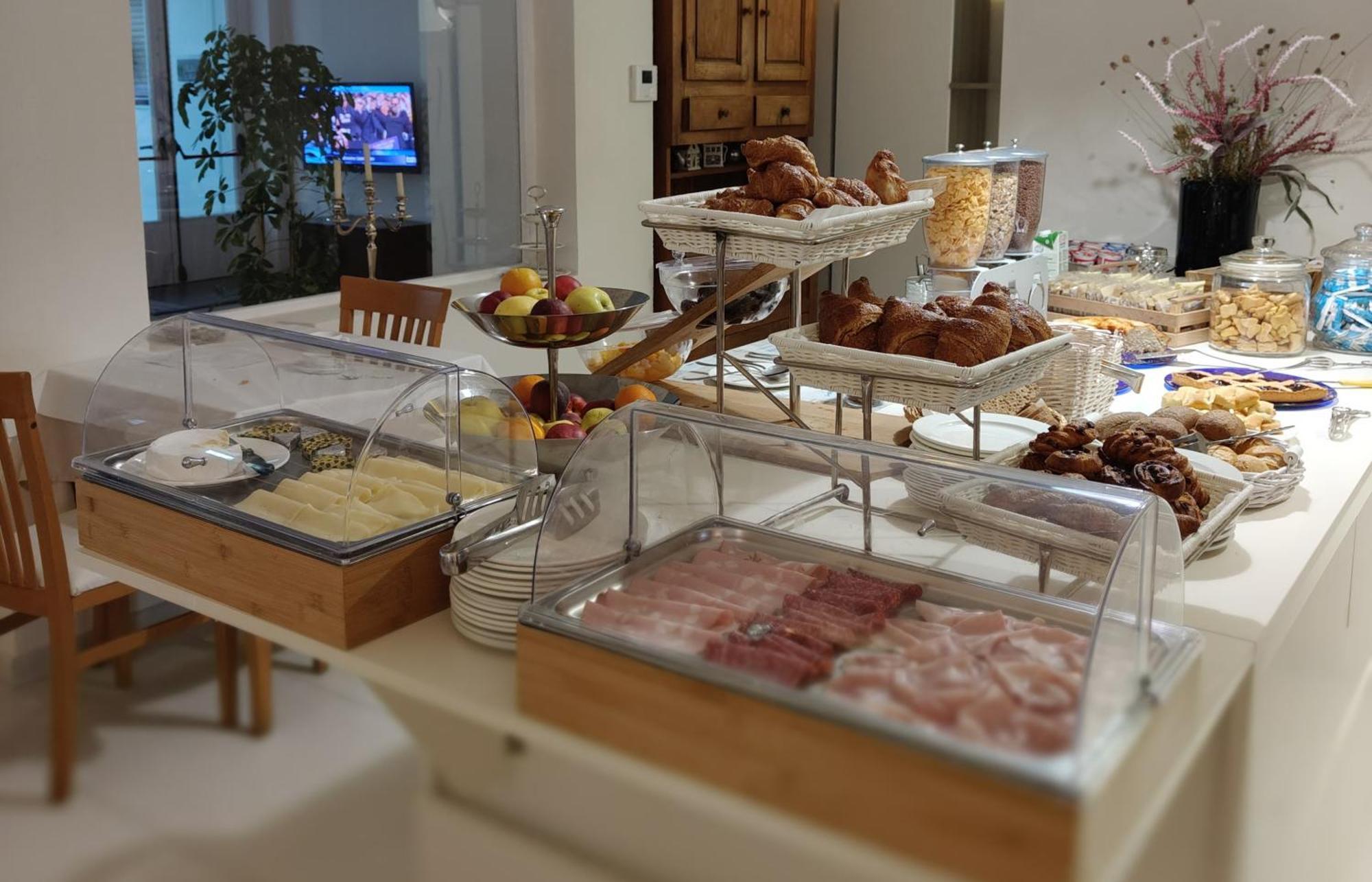 Hotel Ausonia Фоллоника Экстерьер фото